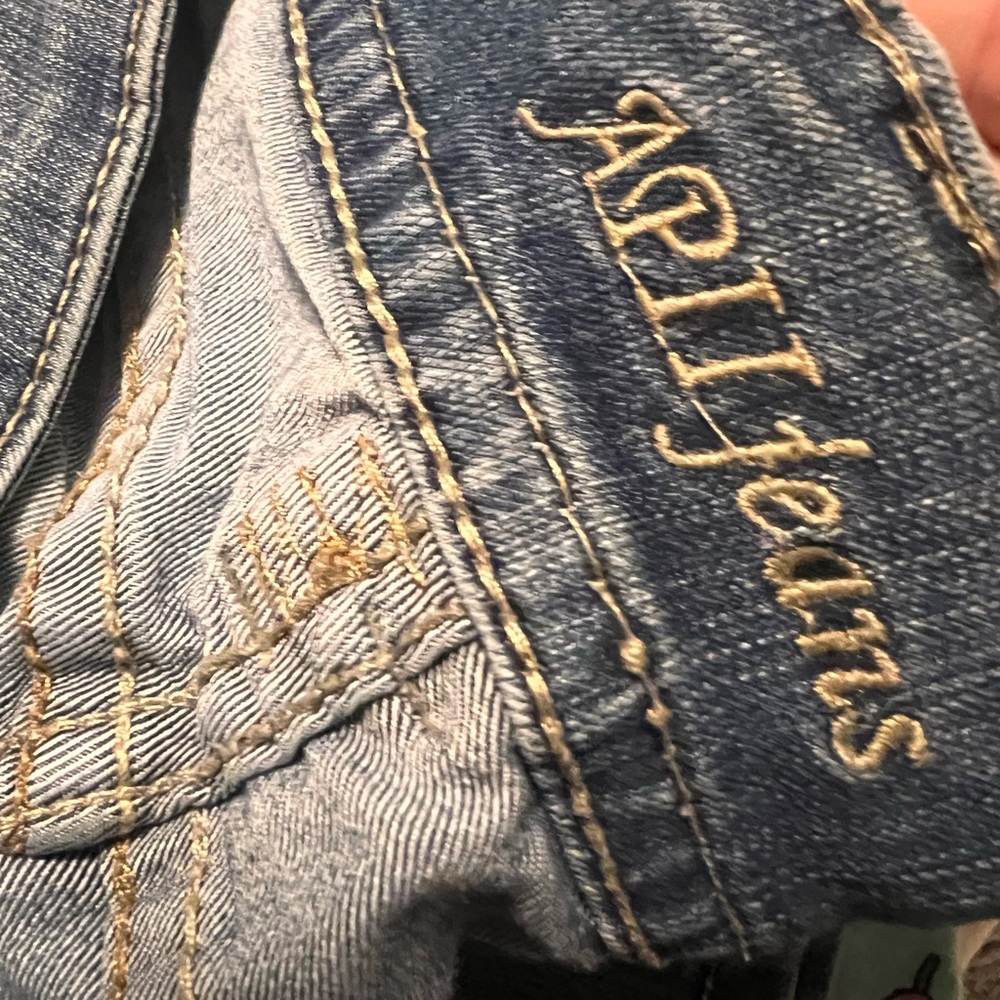 April Jeans - Picture 3 of 16